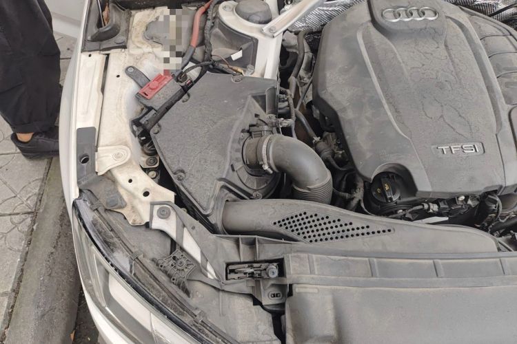 Used Audi A4L 2017 40 TFSI Style Edition Engine Bay Right