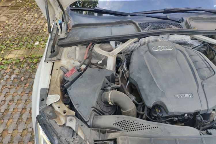 Used Audi A4L 2017 40 TFSI Fashion Model Engine Bay Right