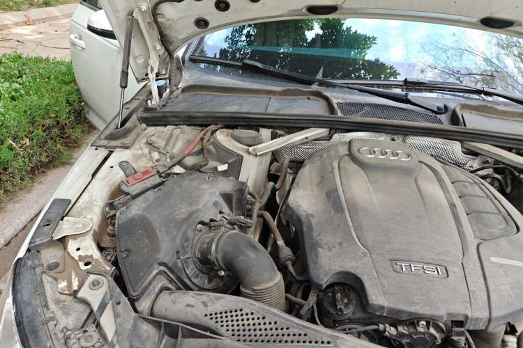 Used Audi A4L 2017 40 TFSI Ambition Edition Engine Bay Right