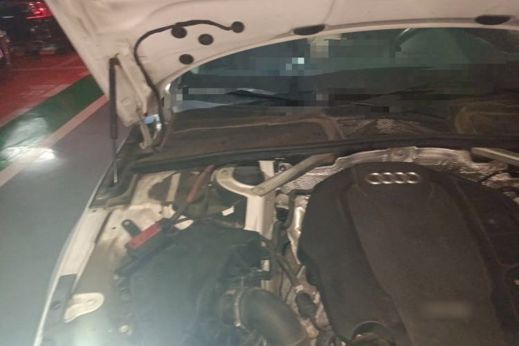 Used Audi A4L 2017 Plus 40 TFSI Ambition Model Engine Bay Right