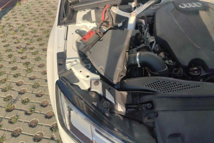 Used Audi A4L 2017 Plus 40 TFSI Fashion Model Engine Bay Right