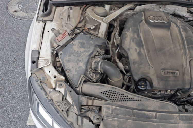 Used Audi A4L 2017 40 TFSI Ambition Edition Engine Bay Right