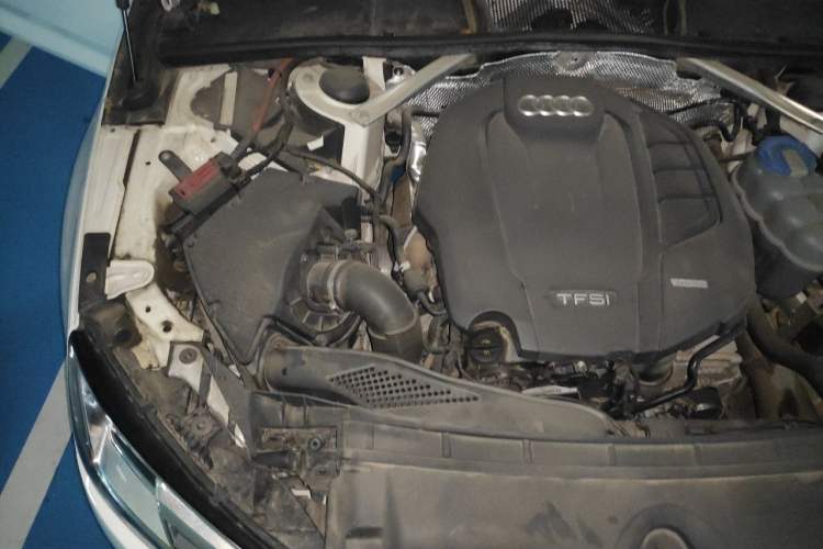 Used Audi A4L 2017 40 TFSI Ambition Edition Engine Bay Right