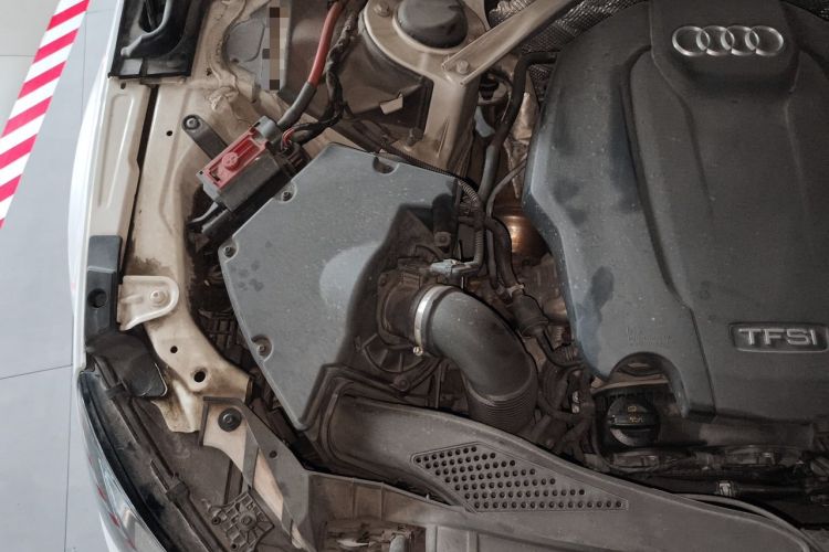 Used Audi A4L 2017 40 TFSI Ambition Edition Engine Bay Right