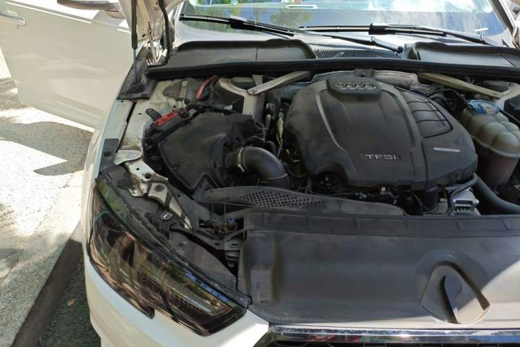 Used Audi A4L 2017 Plus 40 TFSI Ambition Model Engine Bay Right
