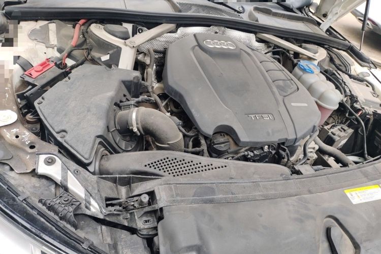 Used Audi A4L 2017 40 TFSI Fashion Model Engine Bay Right