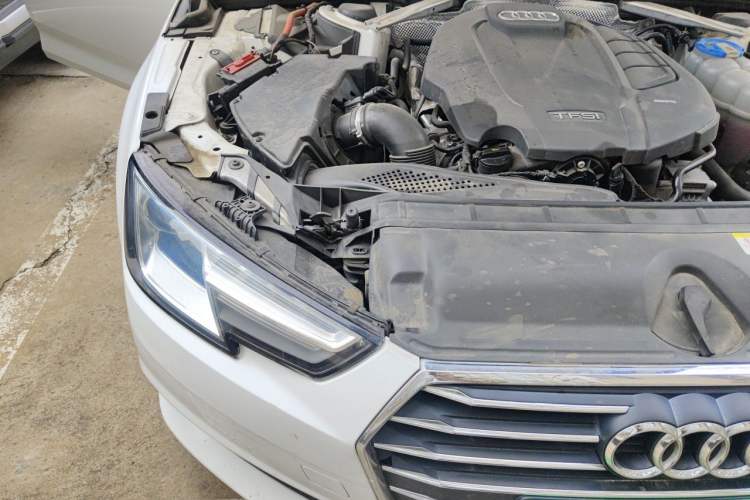 Used Audi A4L 2017 Plus 40 TFSI Ambition Model Engine Bay Right