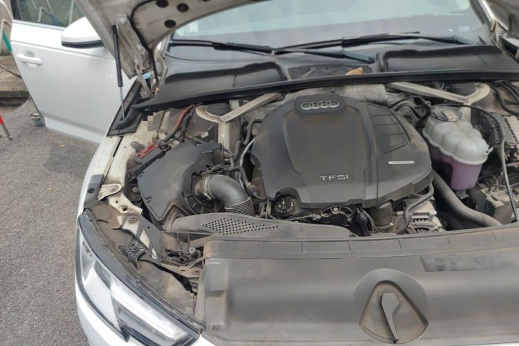 Used Audi A4L 2017 40 TFSI Fashion Model Engine Bay Right