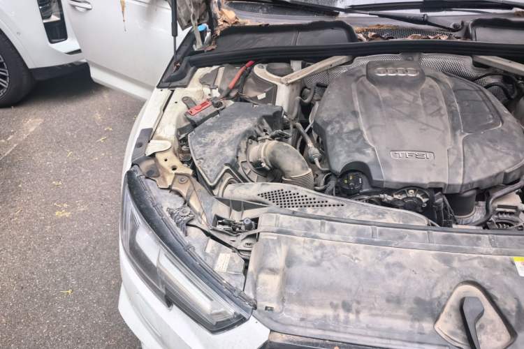 Used Audi A4L 2017 40 TFSI Ambition Edition Engine Bay Right