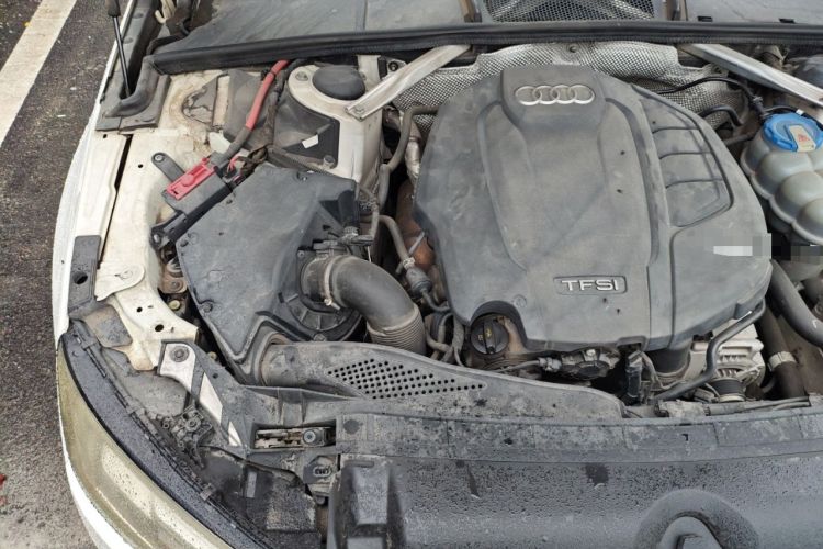 Used Audi A4L 2017 40 TFSI Style Edition Engine Bay Right
