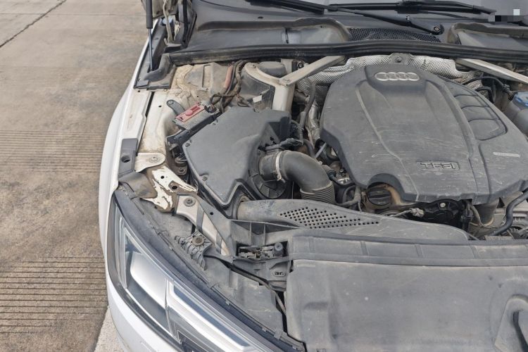 Used Audi A4L 2017 40 TFSI Fashion Model Engine Bay Right
