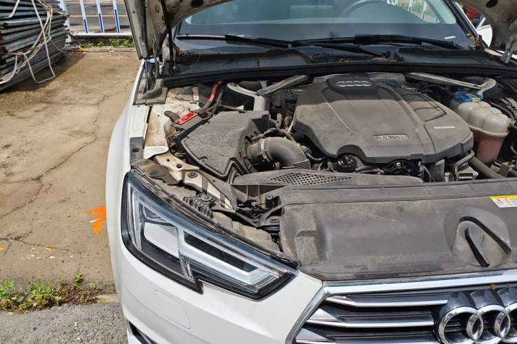 Used Audi A4L 2017 Plus 40 TFSI Fashion Model Engine Bay Right