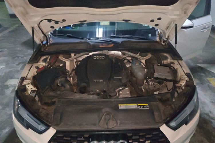 Used Audi A4L 2017 40 TFSI Style Edition Engine Bay