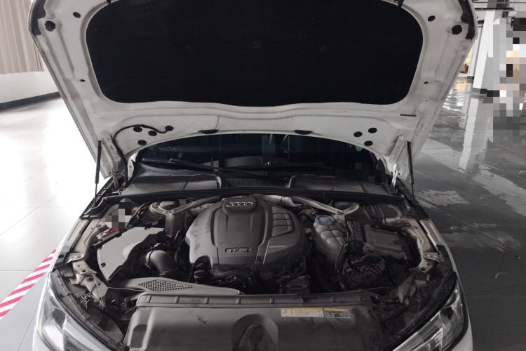Used Audi A4L 2017 40 TFSI Ambition Edition Engine Bay