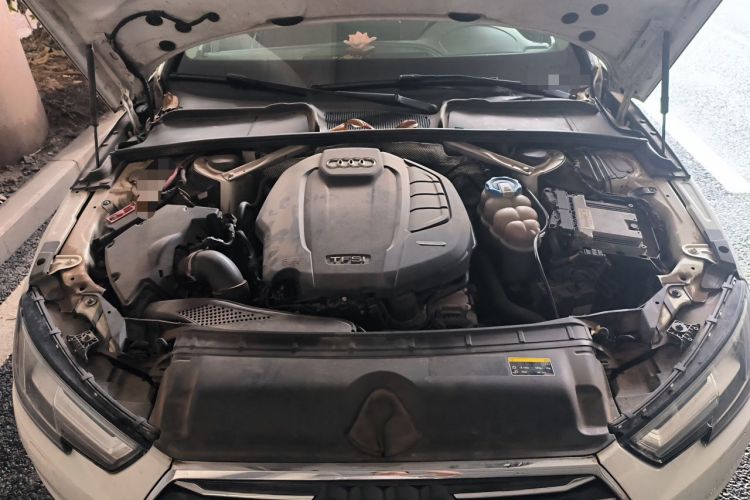 Used Audi A4L 2017 Plus 40 TFSI Fashion Model Engine Bay