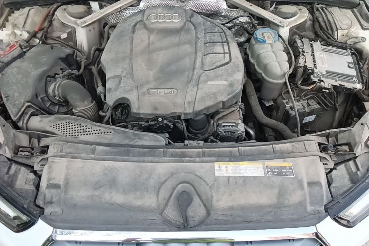 Used Audi A4L 2017 Plus 40 TFSI Ambition Model Engine Bay