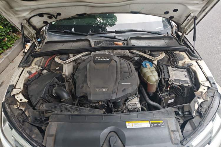 Used Audi A4L 2017 Plus 40 TFSI Ambition Model Engine Bay