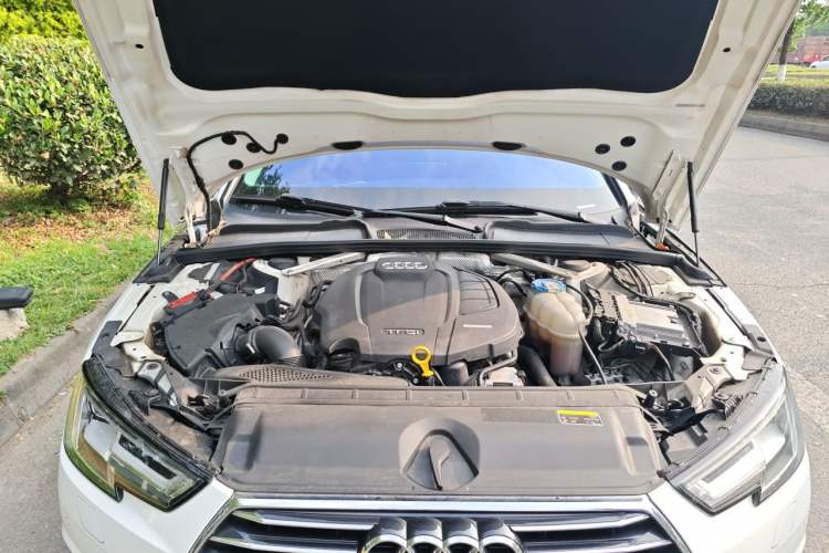 Used Audi A4L 2017 40 TFSI Style Edition Engine Bay