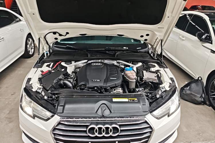 Used Audi A4L 2017 Plus 40 TFSI Ambition Model Engine Bay