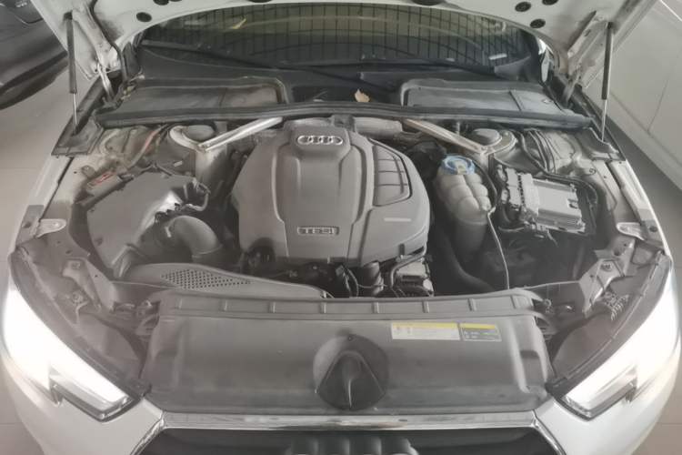 Used Audi A4L 2017 40 TFSI Ambition Edition Engine Bay