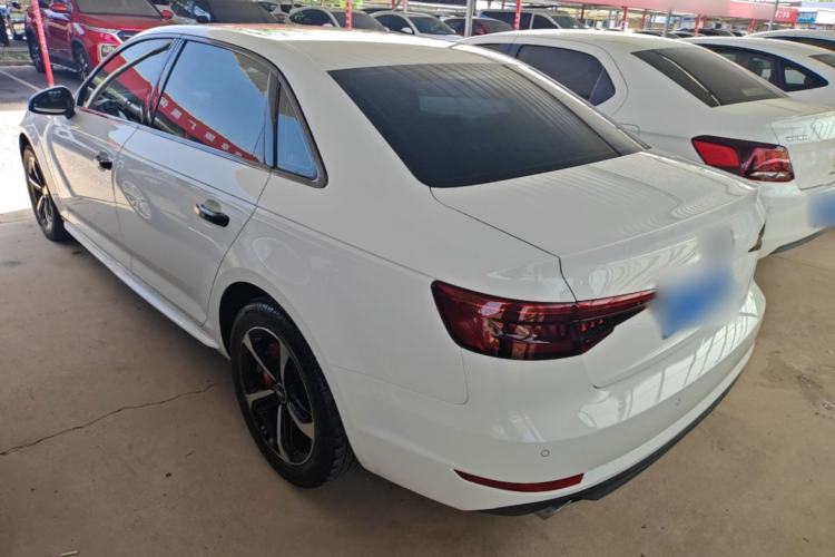 Used Audi A4L 2017 Plus 40 TFSI Ambition Model Exterior 2
