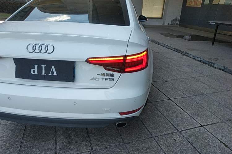 Used Audi A4L 2017 Plus 40 TFSI Ambition Model Exterior 3