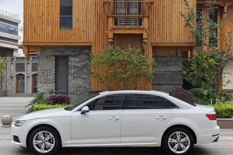 Used Audi A4L 2017 40 TFSI Fashion Model Exterior 4