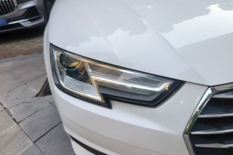 Used Audi A4L 2017 Plus 40 TFSI Ambition Model Exterior 6