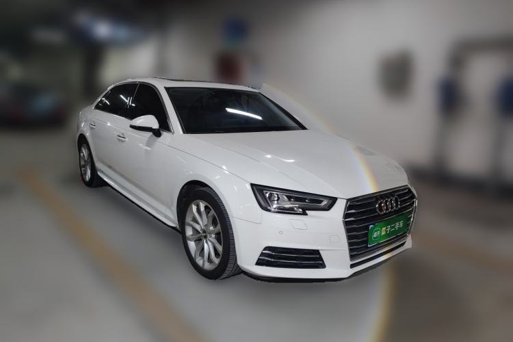 Used Audi A4L 2017 Plus 40 TFSI Style Edition Front Right 45 Deg