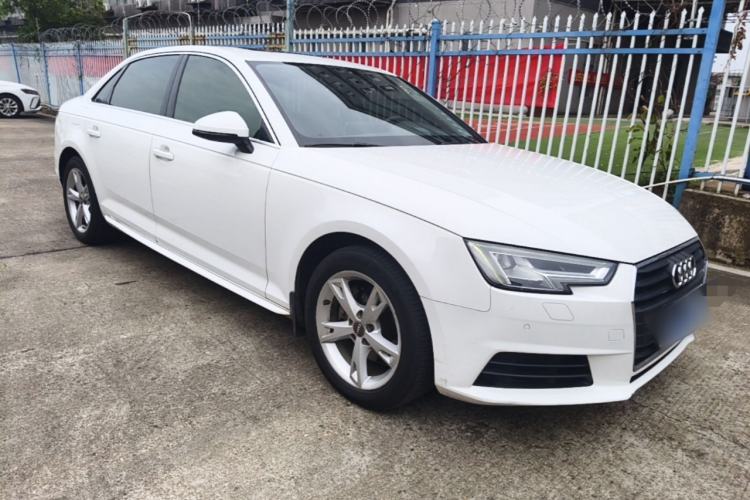 Used Audi A4L 2017 40 TFSI Fashion Model Front Right 45 Deg