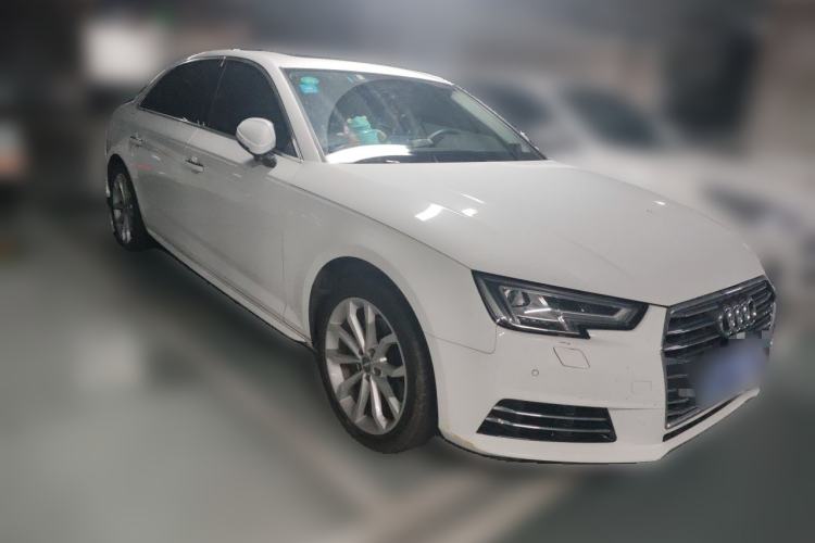 Used Audi A4L 2017 40 TFSI Style Edition Front Right 45 Deg