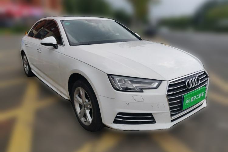 Used Audi A4L 2017 Plus 40 TFSI Fashion Model Front Right 45 Deg