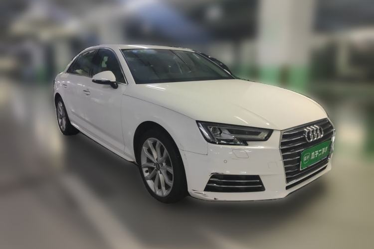 Used Audi A4L 2017 40 TFSI Style Edition Front Right 45 Deg