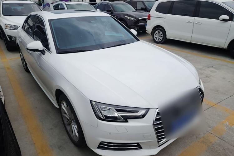 Used Audi A4L 2017 40 TFSI Style Edition Front Right 45 Deg