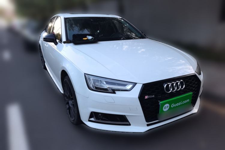 Used Audi A4L 2017 Plus 40 TFSI Ambition Model Front Right 45 Deg