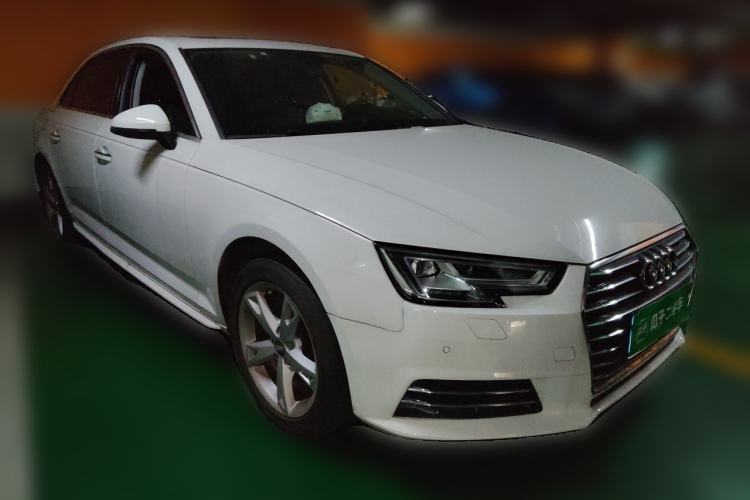 Used Audi A4L 2017 Plus 40 TFSI Ambition Model Front Right 45 Deg