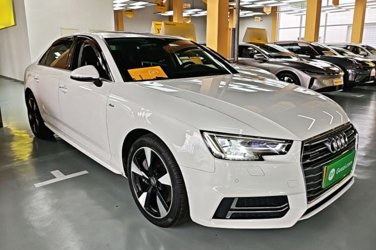 Used Audi A4L 2017 45 TFSI quattro Sport Edition Front Right 45 Deg
