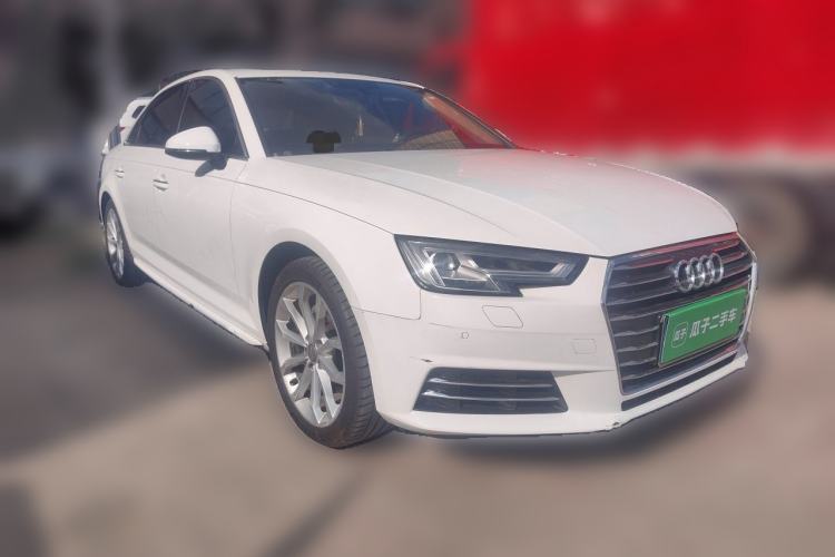 Used Audi A4L 2017 Plus 40 TFSI Style Edition Front Right 45 Deg