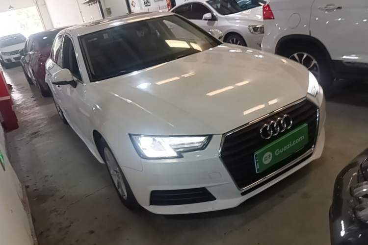 Used Audi A4L 2017 40 TFSI Ambition Edition Front Right 45 Deg