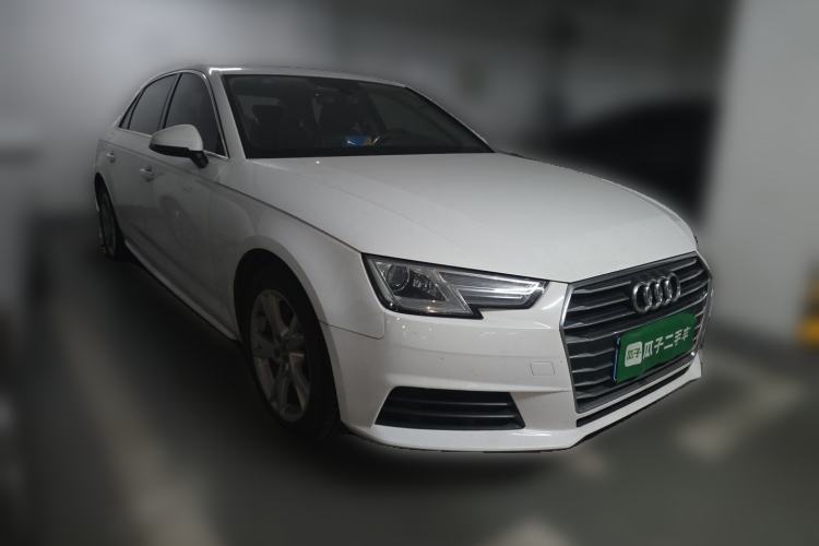 Used Audi A4L 2017 Plus 40 TFSI Ambition Model Front Right 45 Deg