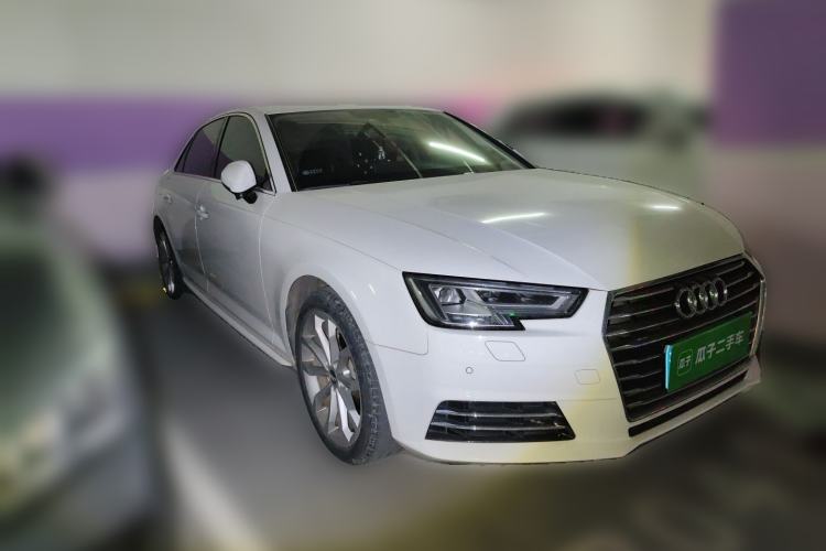 Used Audi A4L 2017 Plus 40 TFSI Style Edition Front Right 45 Deg