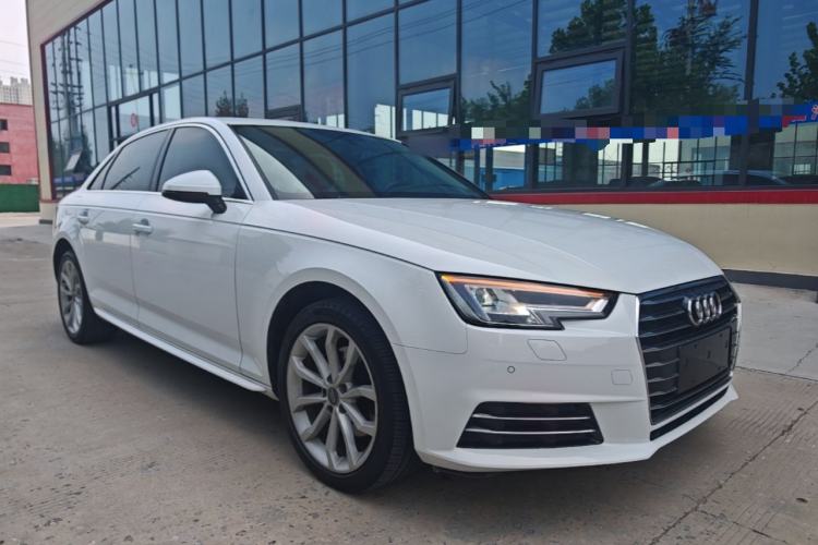 Used Audi A4L 2017 40 TFSI Style Edition Front Right 45 Deg
