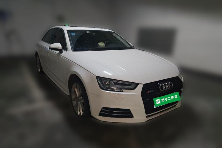Used Audi A4L 2017 40 TFSI Style Edition Front Right 45 Deg