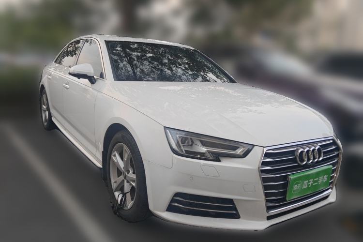 Used Audi A4L 2017 Plus 40 TFSI Fashion Model Front Right 45 Deg