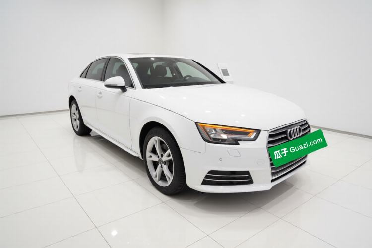 Used Audi A4L 2017 Plus 40 TFSI Fashion Model Front Right 45 Deg
