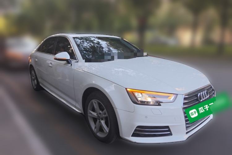Used Audi A4L 2017 Plus 40 TFSI Fashion Model Front Right 45 Deg