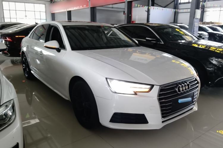Used Audi A4L 2017 Plus 40 TFSI Ambition Model Front Right 45 Deg