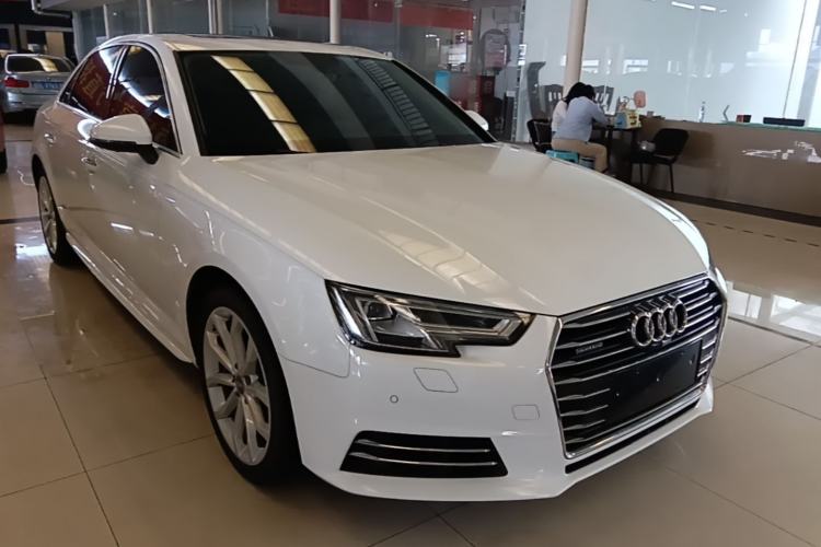 Used Audi A4L 2017 45 TFSI quattro Style Edition Front Right 45 Deg