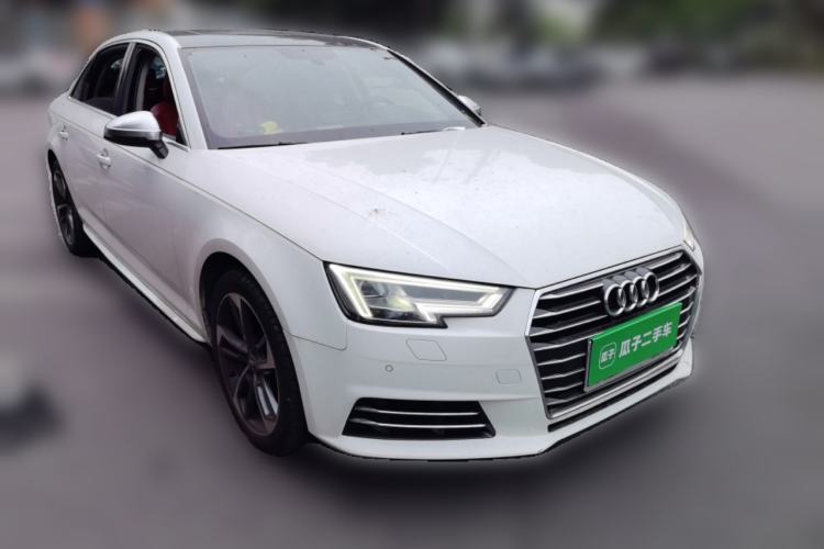 Used Audi A4L 2017 Plus 40 TFSI Fashion Model Front Right 45 Deg