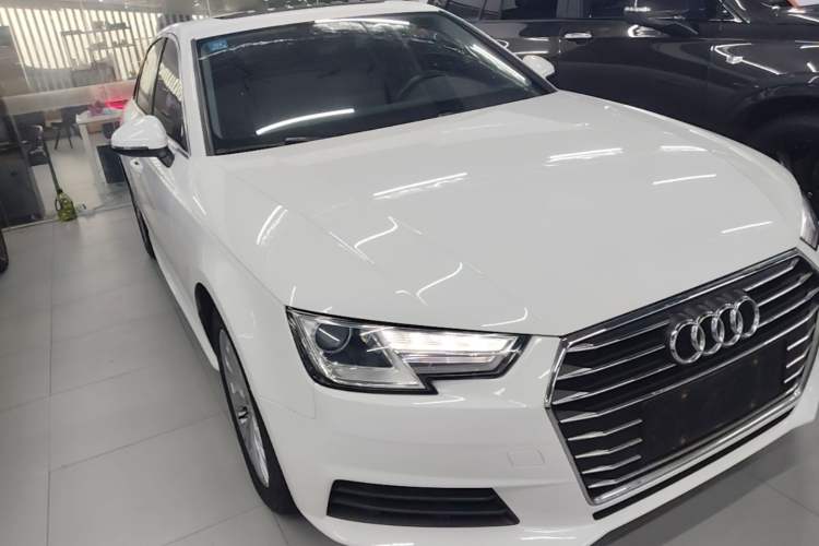 Used Audi A4L 2017 Plus 40 TFSI Ambition Model Front Right 45 Deg